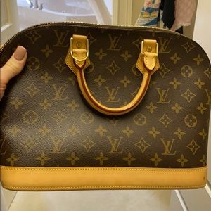 Louis Vuitton Alma